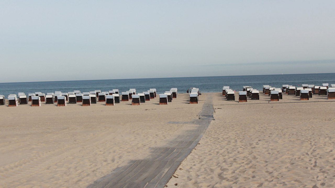 Dostęp do plaży bez barier 6 w Warnemünde // © TZRW Dostęp do plaży bez barier 6 w Warnemünde // © TZRW