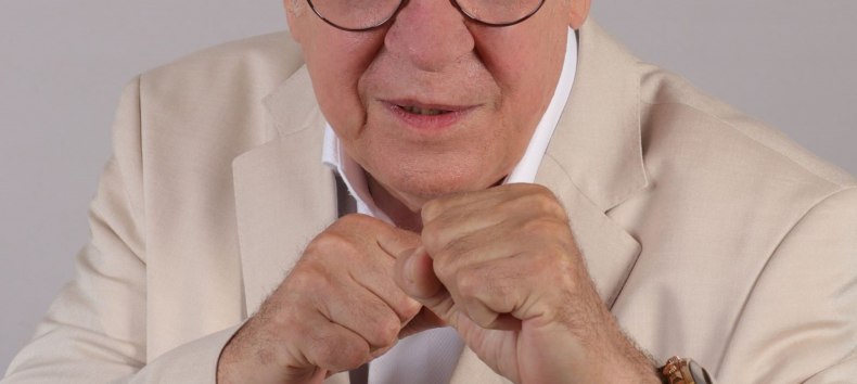 Lothar B&ouml;lck gibt Stoff // &copy; Lothar B&ouml;lck