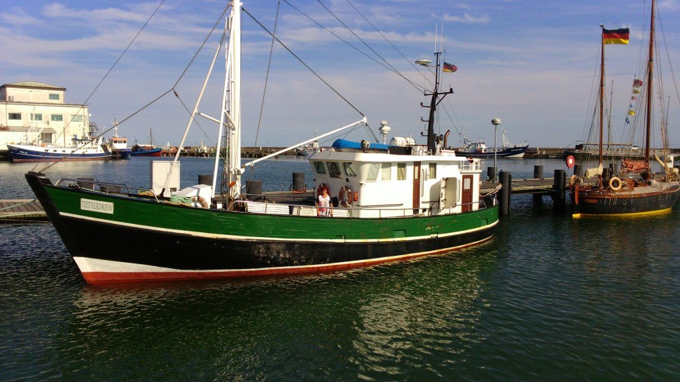 Kotter "Tietverdriew" keert terug naar de haven na een succesvolle visreis, © E. Speck
