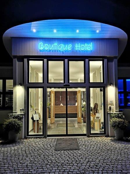 In addition to the enjoyment of art, the hotel guest is offered sophisticated urban architecture throughout the hotel. // &copy; J&ouml;rn Gattig