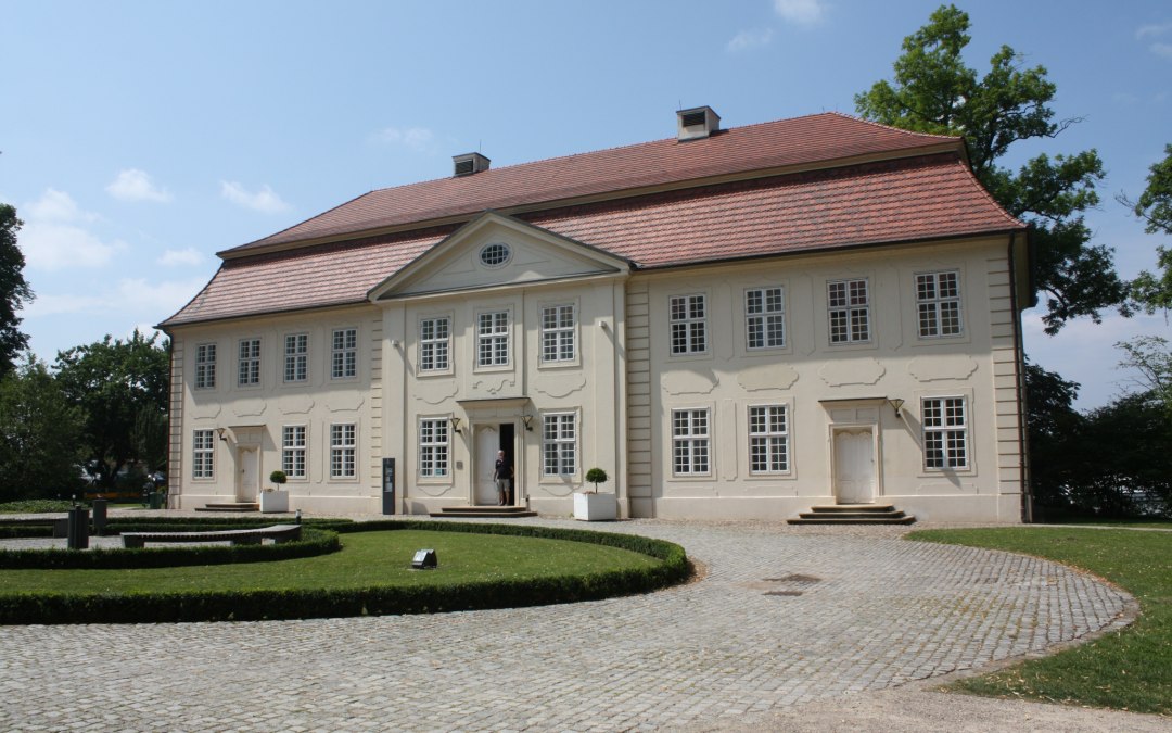 3-Queens-Palais Mirow, © Touristinformationen Wesenberg & Mirow, Mecklenburgische Kleinseenplatte