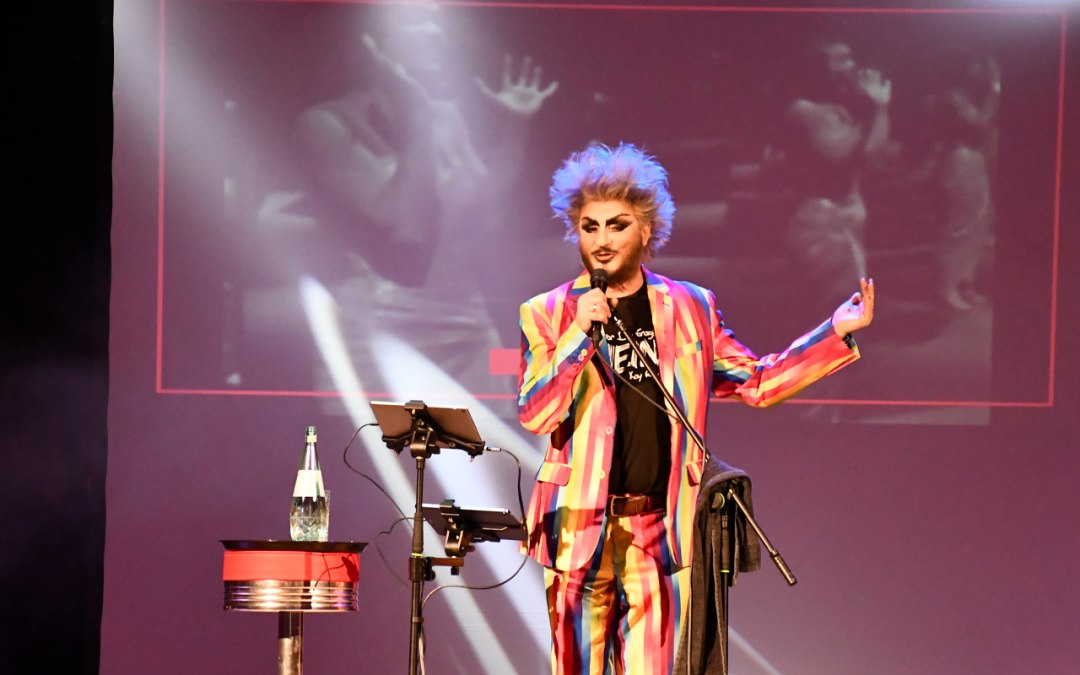 Kay Ray Comedy in het Theater Schiefe Ebene Neustrelitz, © Theater Schiefe Ebene