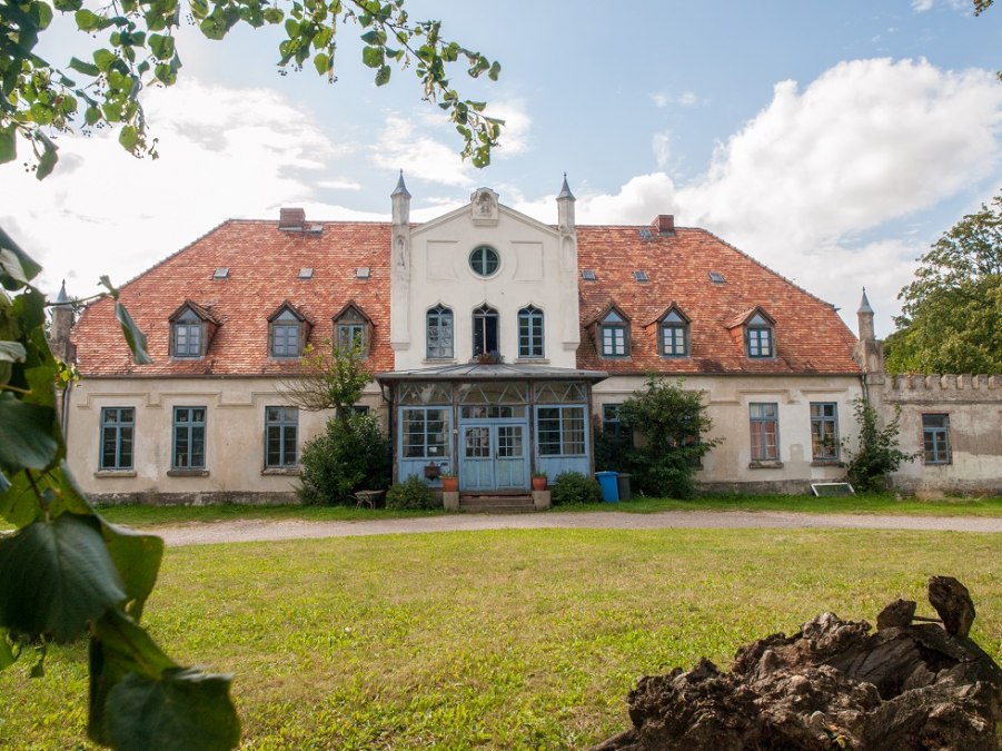Dwór z XIX wieku, © Frank Burger