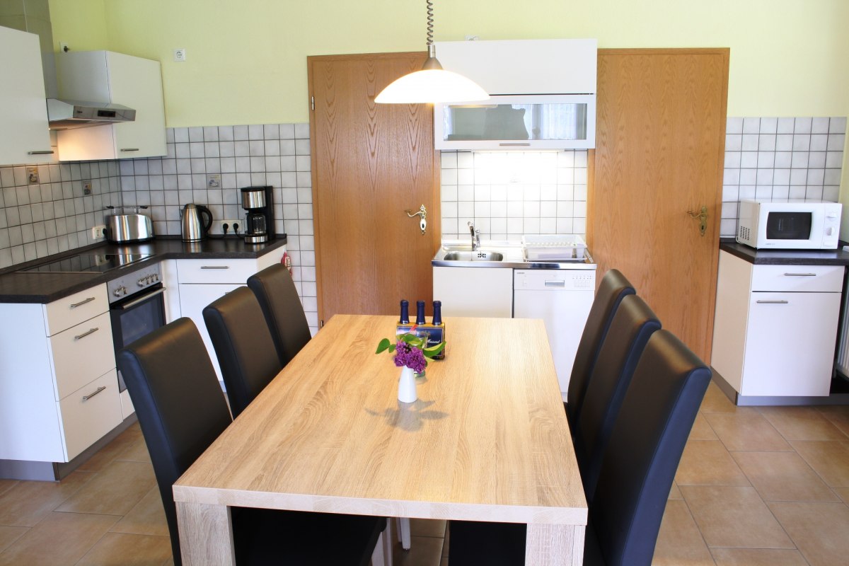 De keuken in vakantieflat 2, &copy; Frank Kr&uuml;ger