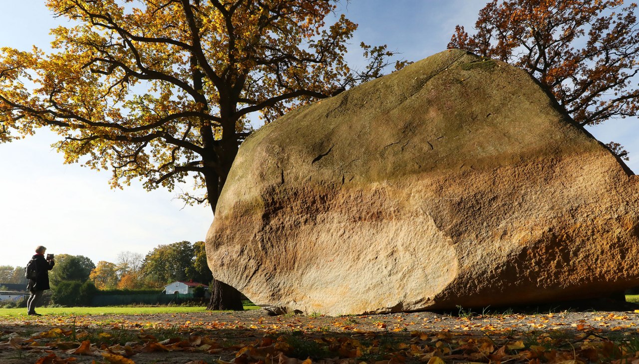 Large stone from Altentreptow, © TMV/Gohlke