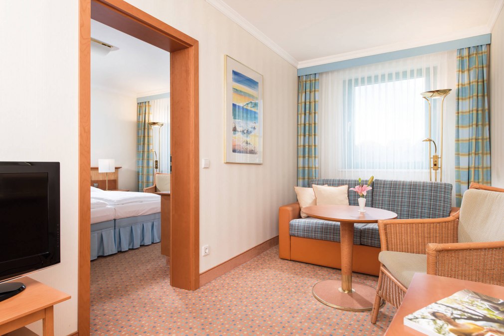 Wgląd do apartamentu typu junior suite w hotelu Bernstein Prerow, © VELA Prerow GmbH