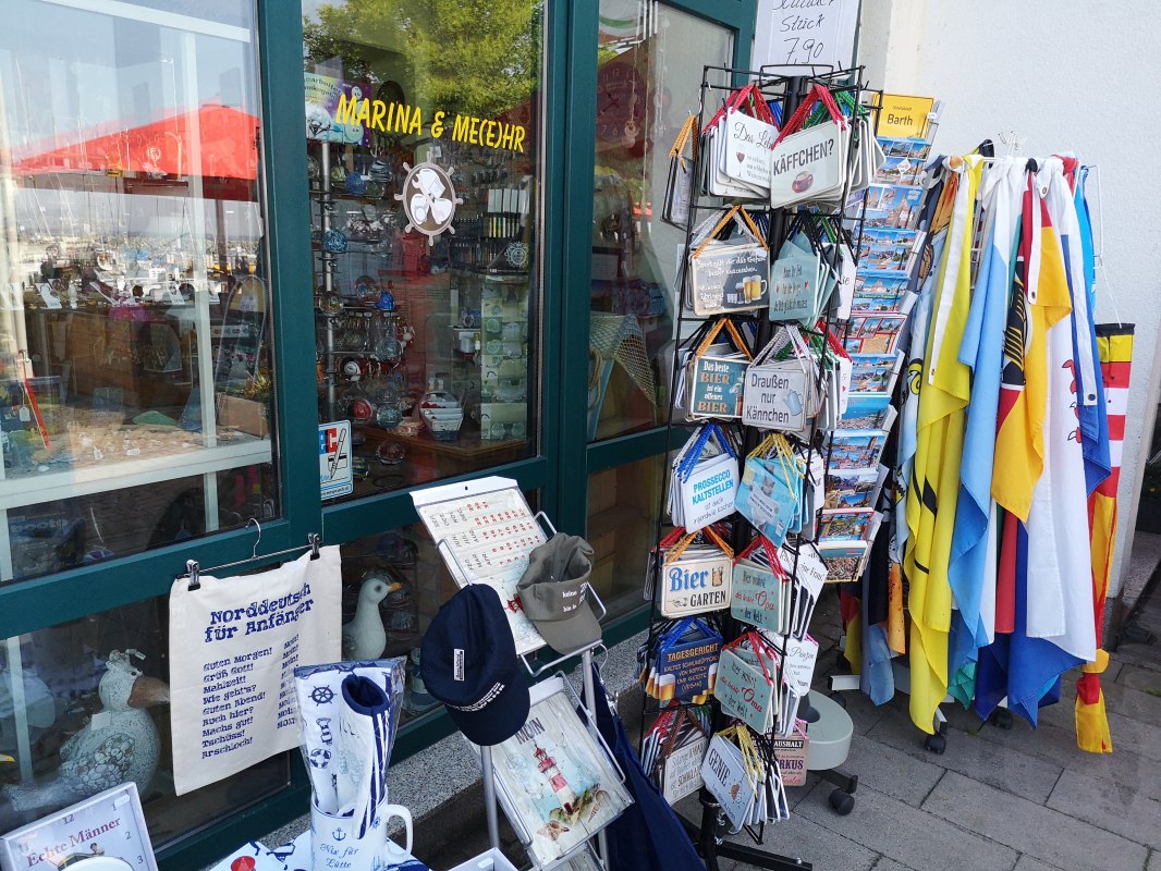 Aanbieding jachthavenwinkel I, &copy; Paszehr