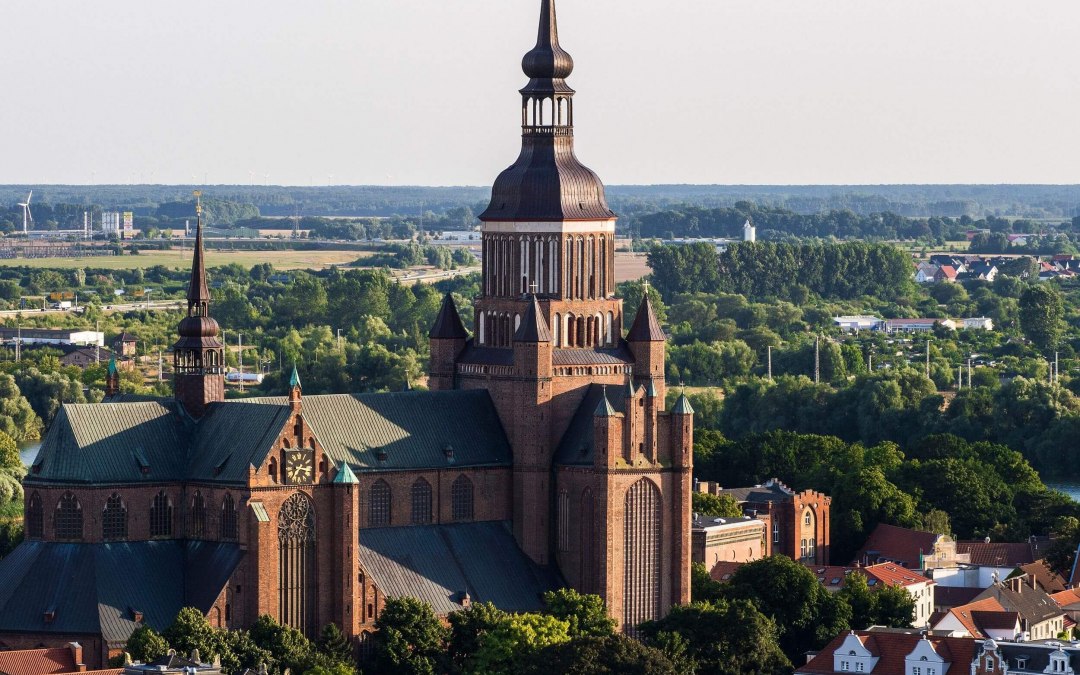 Kościół Mariacki w hanzeatyckim mieście Stralsund // © Erik Hart - hartdirection.de Kościół Mariacki w hanzeatyckim mieście Stralsund // © Erik Hart - hartdirection.de