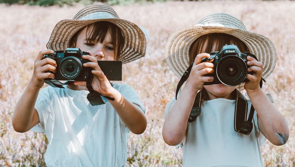 Dziewczyny na wrzosowisku, © Jessica Plöse Dziewczyny na wrzosowisku, © Jessica Plöse