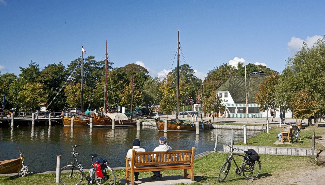 Taking a break at Althagen habour, © voigt&kranz UG, Prerow
