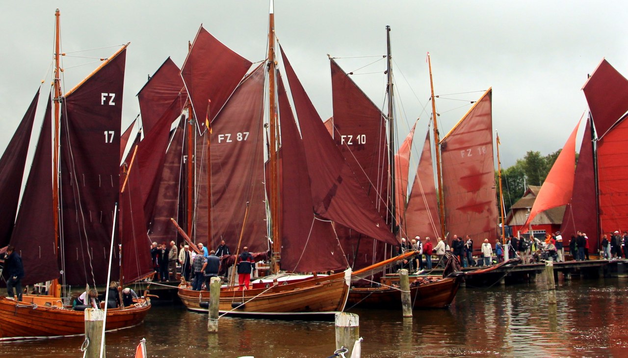 Zeesbootregatta in de haven van Dierhagen, © Archiv TVFDZ