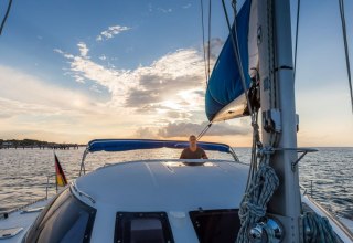 Sailing with the catamaran VIAMAR in K&uuml;hlungsborn, &copy; VMO, Alexander Rudolph