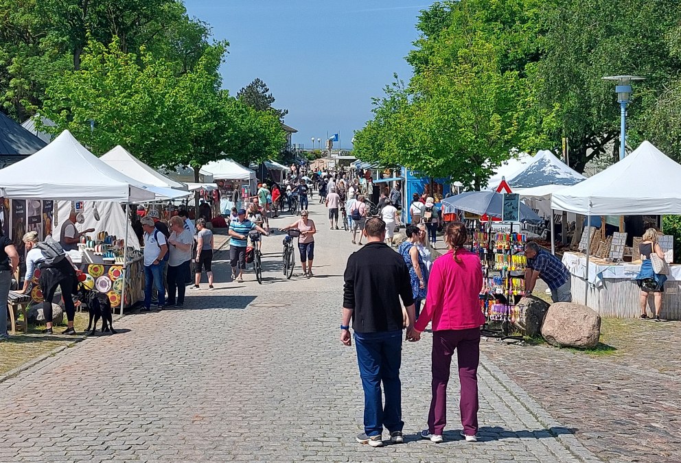 PM OW 24 -31___21-23.06.__Crafts market in Wustrow__Photo©Kevin Schiemann, © Kevin Schiemann / KVW Wustrow PM OW 24 -31___21-23.06.__Crafts market in Wustrow__Photo©Kevin Schiemann, © Kevin Schiemann / KVW Wustrow