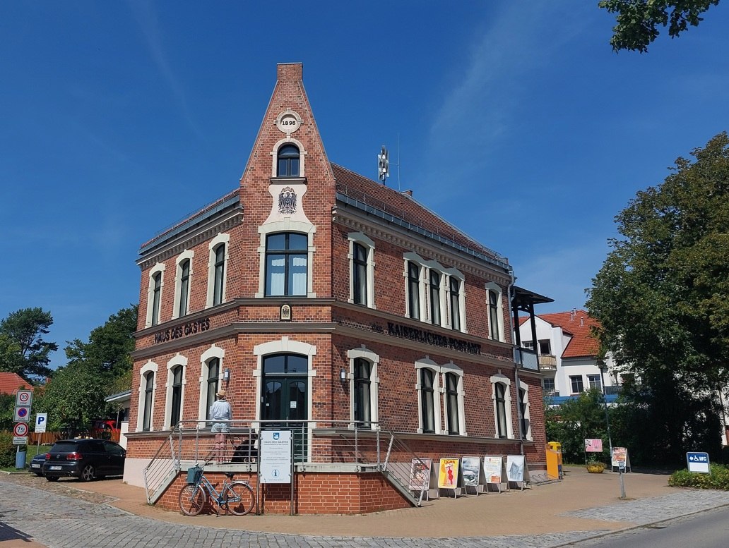 Wustrow_Haus des Gastes_2025web_Photo&copy;Kevin Schiemann, &copy; Kevin Schiemann / KVW Wustrow