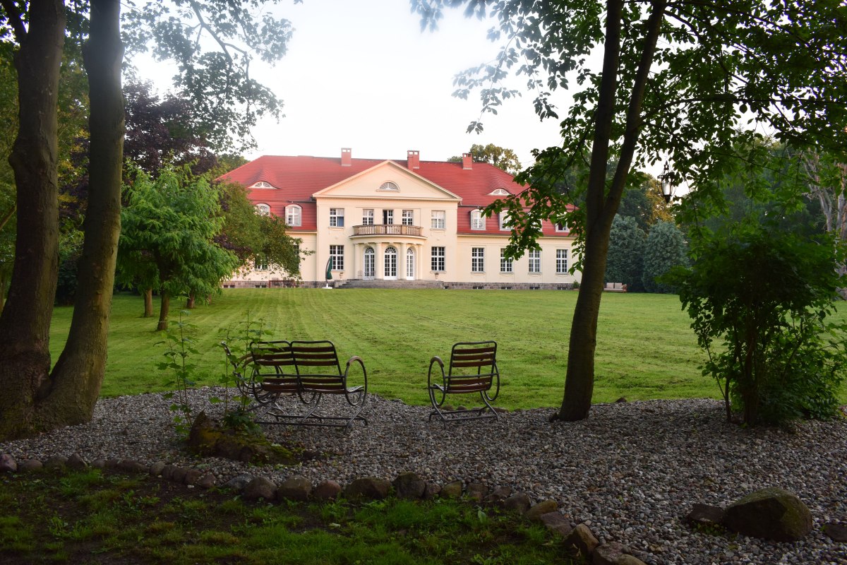 Retreat in the Gevezin estate park // © Gutshaus Gevezin Retreat in the Gevezin estate park // © Gutshaus Gevezin
