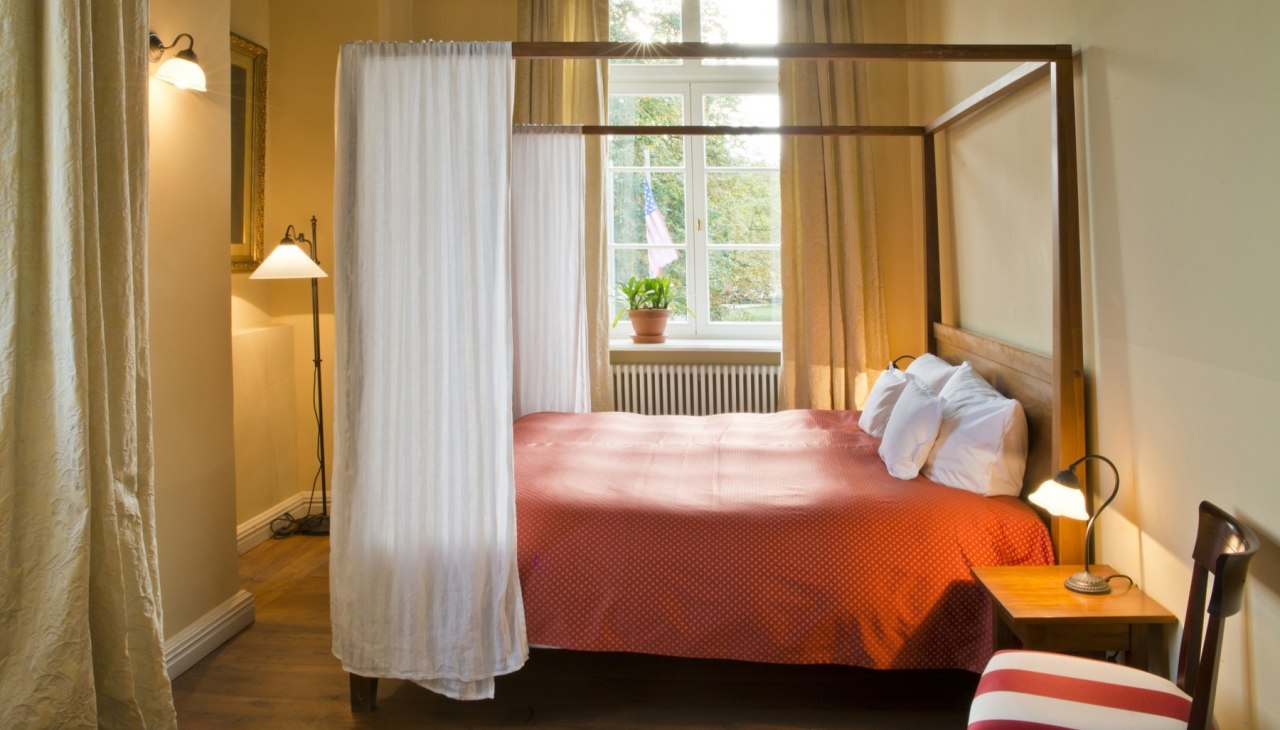 26 individueel ingerichte hotelkamers, © Achtenhagen & Achtenhagen (Gutshaus Ludorf) GbR