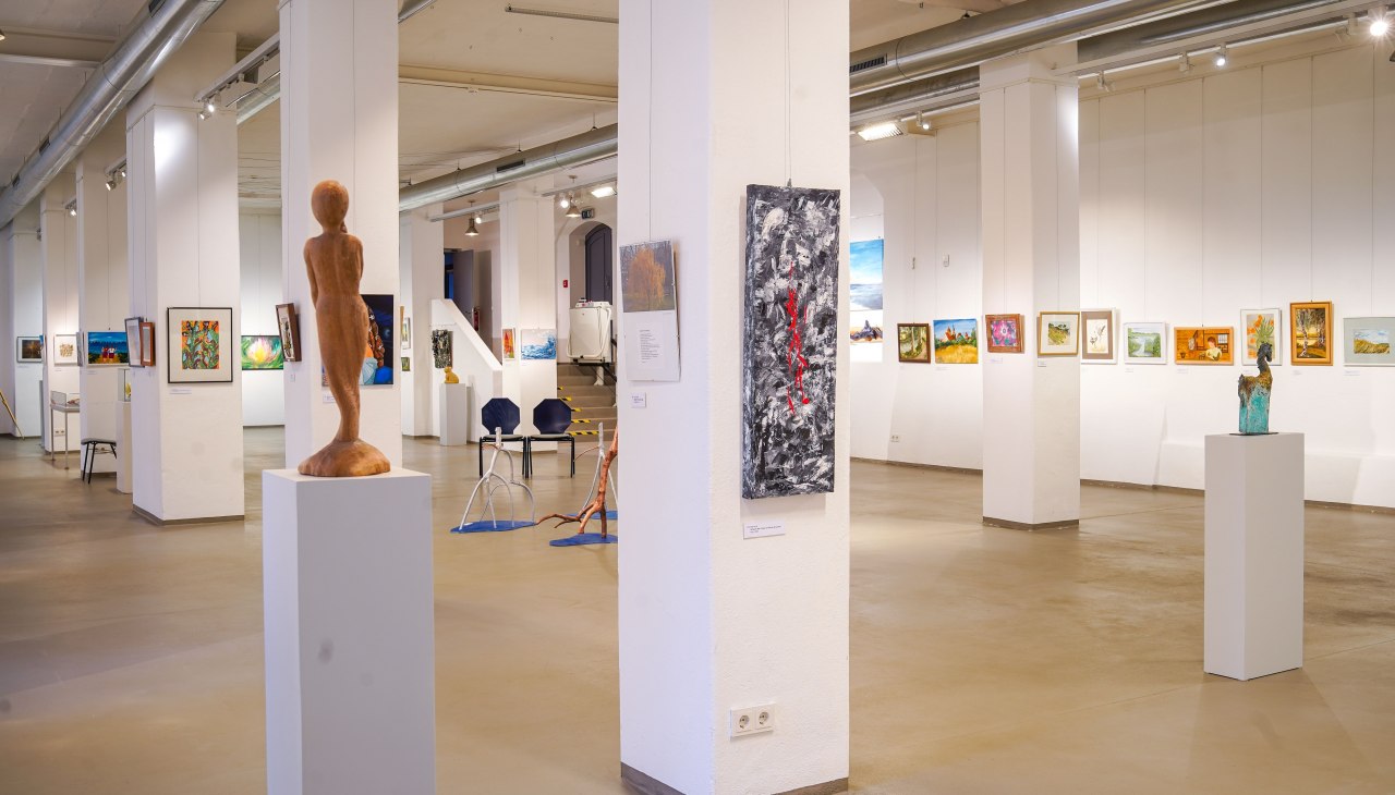 Blick in die 4. Laienkunstausstellung_(c)André Hamann, 2024_a, © André Hamann