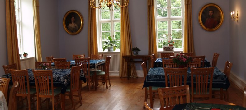 The great hall in the country house Kölzow Castle, © Landhaus Schloss Kölzow/Detlef von der Lühe The great hall in the country house Kölzow Castle, © Landhaus Schloss Kölzow/Detlef von der Lühe