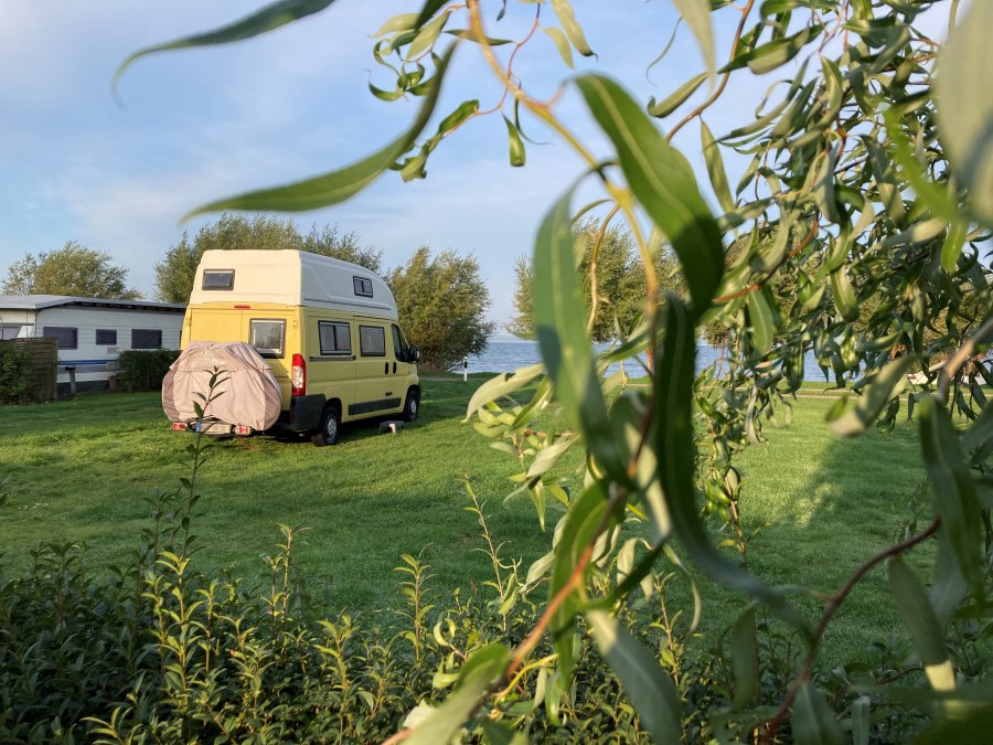 in the morning when everyone is still asleep..., &copy; Janine Kissel