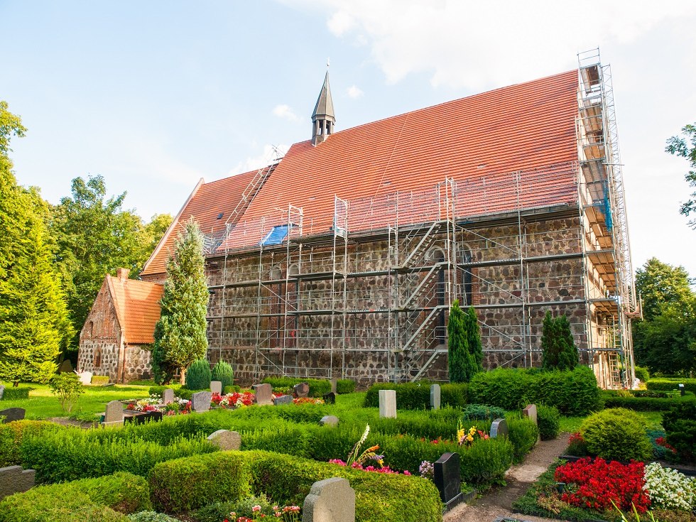 Cammin village church scaffolded - summer 2014 // © Frank Burger Cammin village church scaffolded - summer 2014 // © Frank Burger