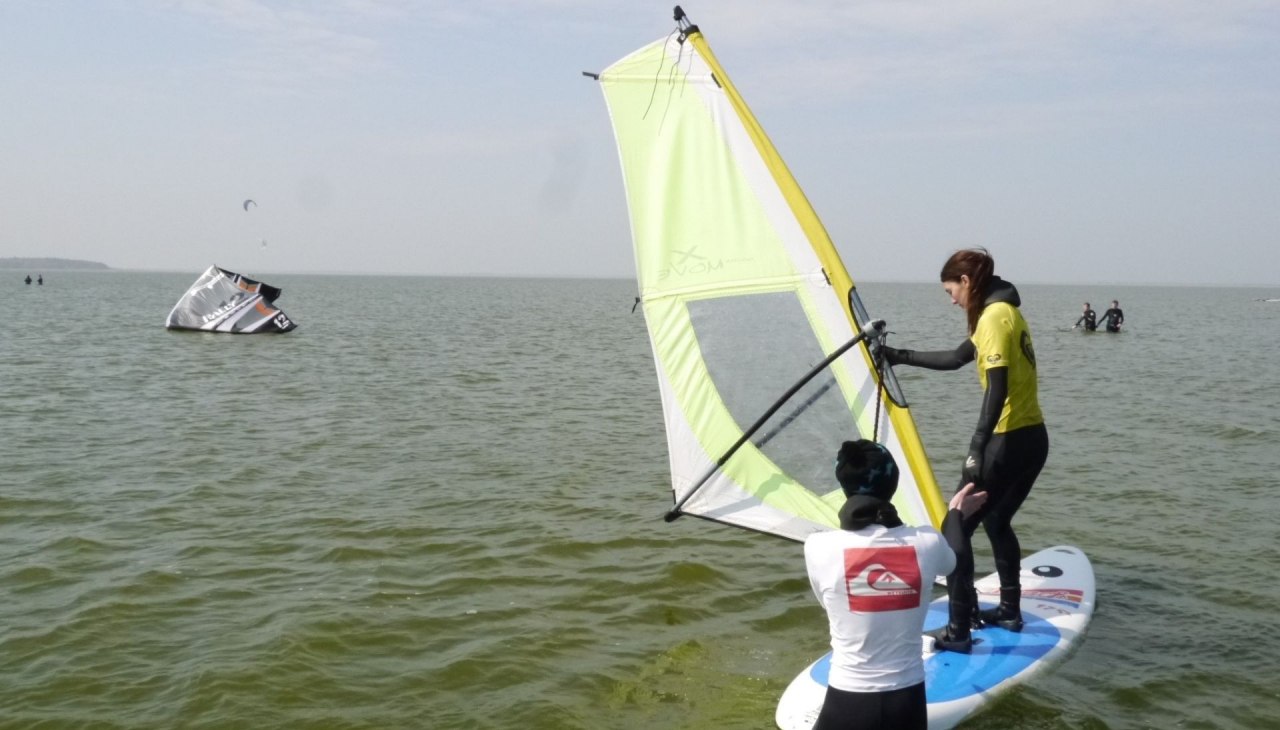 Individuele ondersteuning met kleine cursusgroepen, © Supremesurf