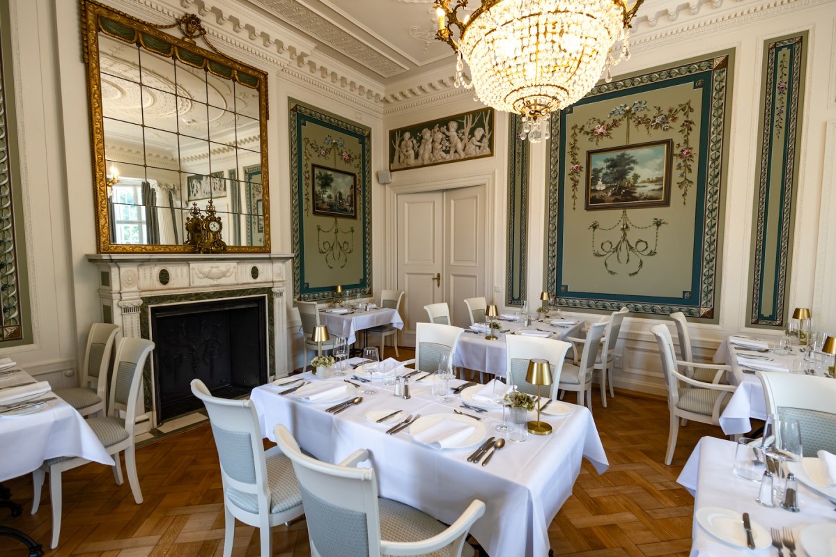 Restaurant Strelitzie in het Schlosshotel Neustrelitz // © Schlosshotel Neustrelitz Restaurant Strelitzie in het Schlosshotel Neustrelitz // © Schlosshotel Neustrelitz