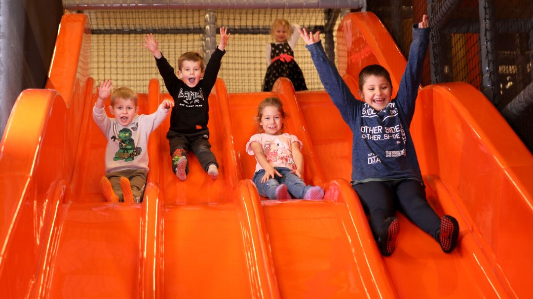 Slides in the world of games, © Spielewelt Mirow