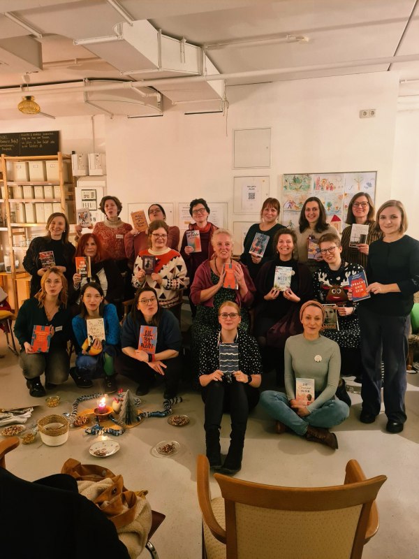 Rudelle Bookwichteln December 2025 // &copy; Rudelle