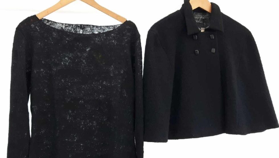 Cape + shirt van merinowol, © Frauke Goldhammer Cape + shirt van merinowol, © Frauke Goldhammer