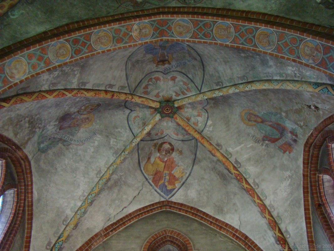 Malowanie sufitu w skarbcu // &copy; Peter Schmelzle