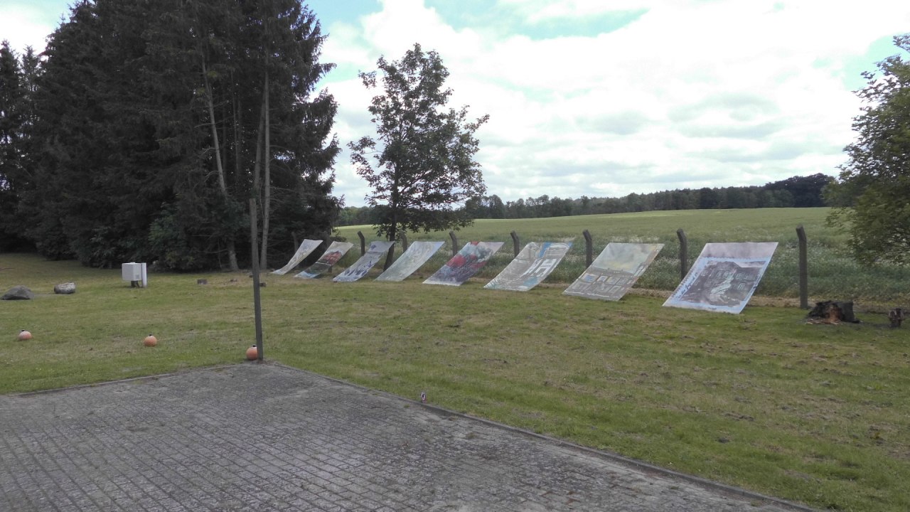 Friedrichshof manor house - festival meadow // &copy; Herrenhaus Friedrichshof