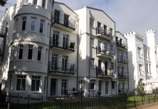 Hotel Kastell od strony promenady // © MV-T Hotel Kastell od strony promenady // © MV-T