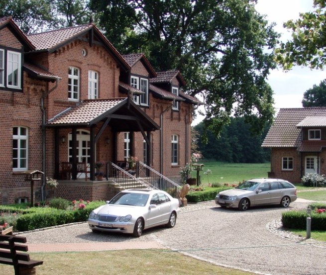 Arrival at our estate // &copy; Gut Settin am See