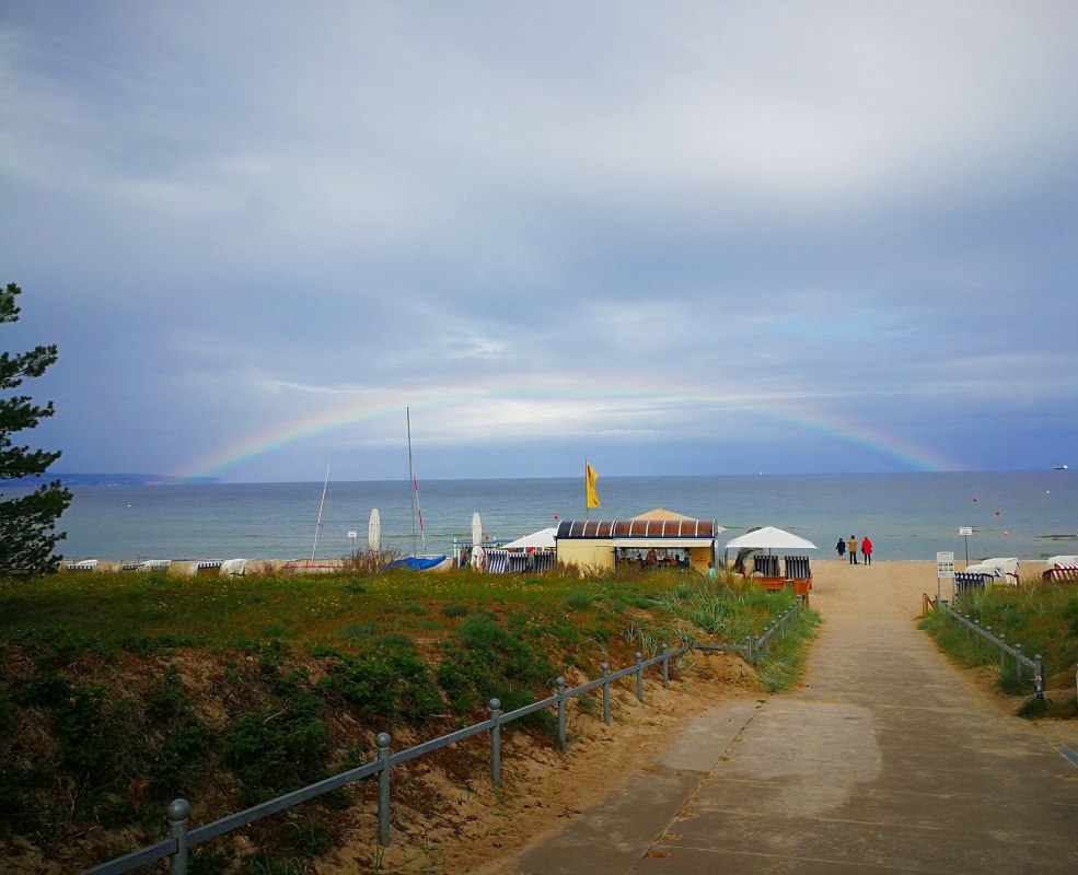 Beach bar on the beach of the Baltic Sea in Binz, &copy; Strandbar 28