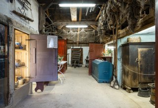 Het Rookhus aan het Mönchgut in Göhren toont zijn tentoonstelling van binnenuit., © TMV/Gross Het Rookhus aan het Mönchgut in Göhren toont zijn tentoonstelling van binnenuit., © TMV/Gross