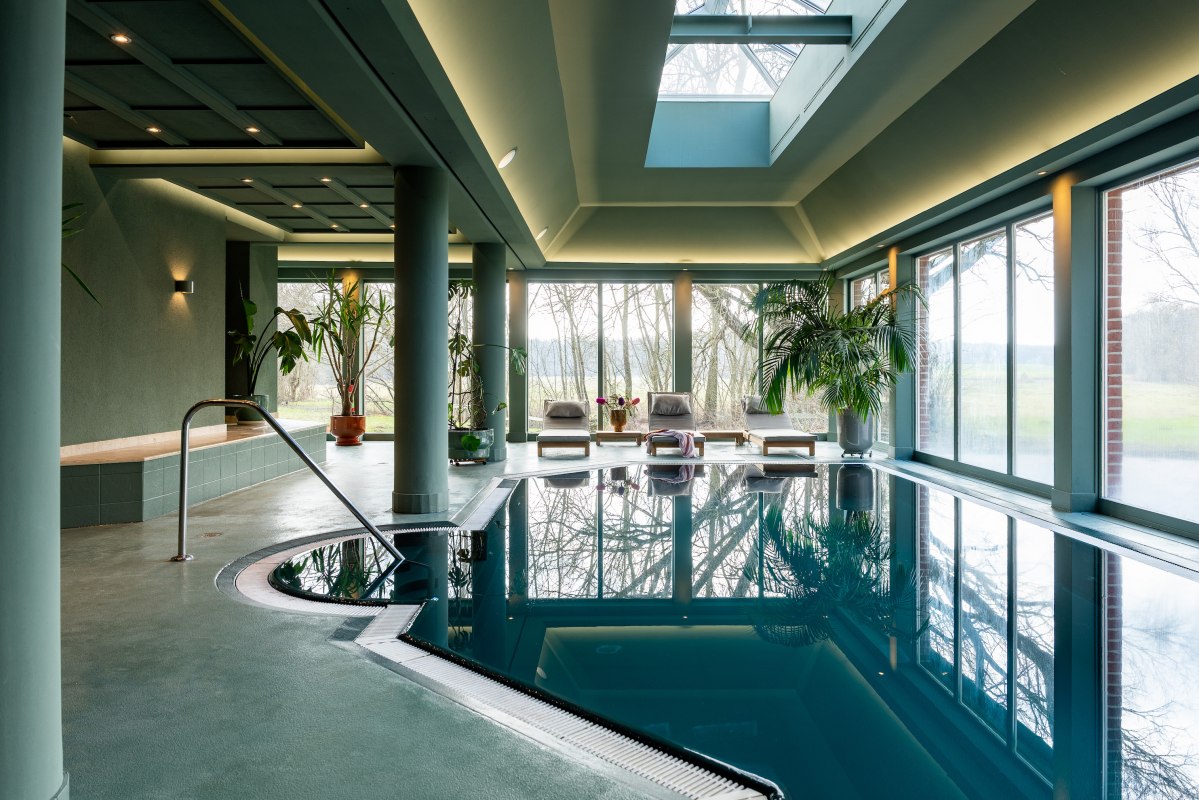 Spa and pool // © Pavel Becker Spa and pool // © Pavel Becker