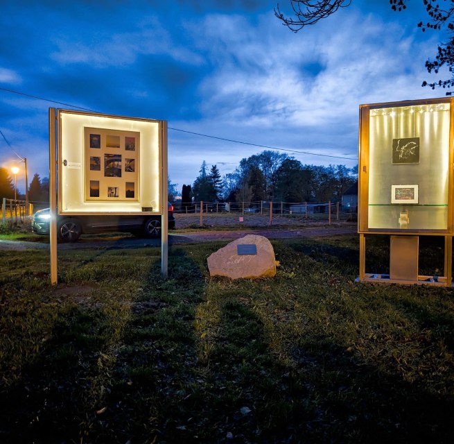 Ausstellung von Malerei, Skulpturen, Fotos und Zeichnungen von Kindern und Jugendlichen // &copy; Sabine Berendse