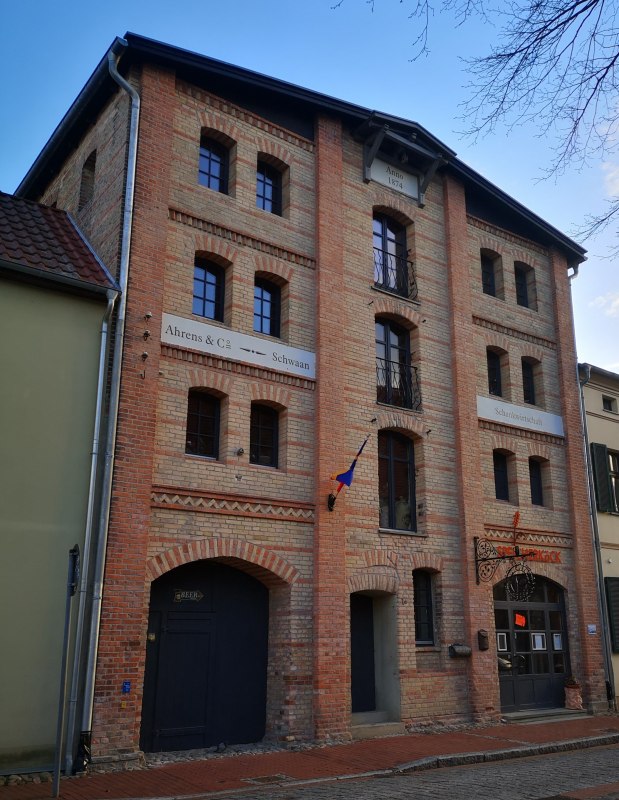 Widok z zewnątrz na restaurację i pensjonat Speicherk&ouml;ck, &copy; Speicherk&ouml;ck