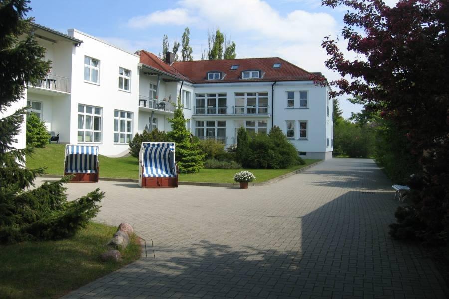 Kliniek Graal Müritz buitenaanzicht, © Klinik Graal Müritz