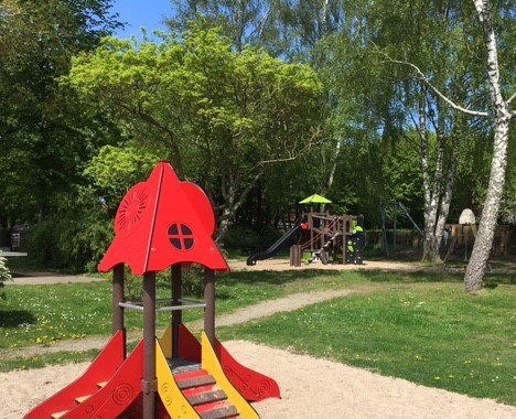 Börgerende playground at Seestraße 14 // © Tourist-Info Börgerende playground at Seestraße 14 // © Tourist-Info