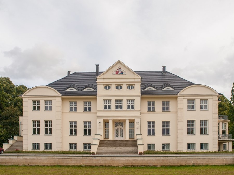 Het kasteel gefotografeerd vanaf de voorkant., © Frank Burger