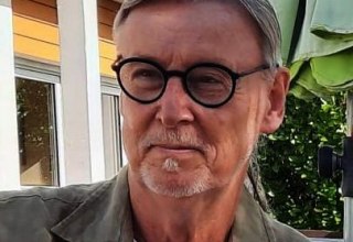 &copy; Manfred Wolfgram