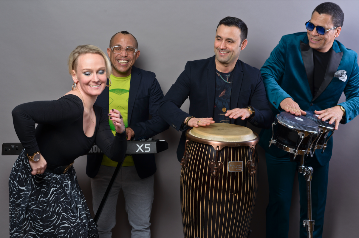 &copy; Walter Martinez Trio