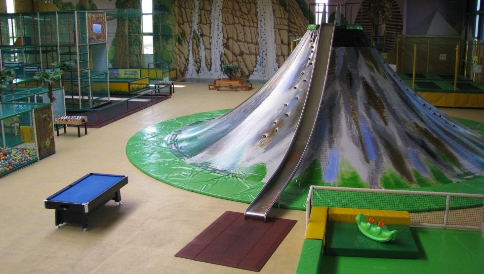 Reusachtige klimvulkaan, © Indoor-Spielpark Mumpitz