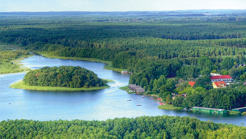 Vakantiepark Mirow ligt aan het Granzowermeer - een vakantieparadijs voor gezinnen., © Ferienpark Mirow GmbH