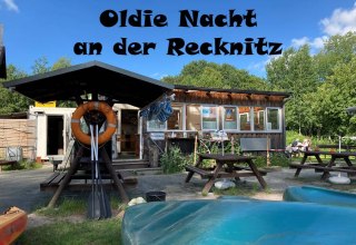 Oldie party with hits from the 60' to 90' years // &copy; S. Maus
