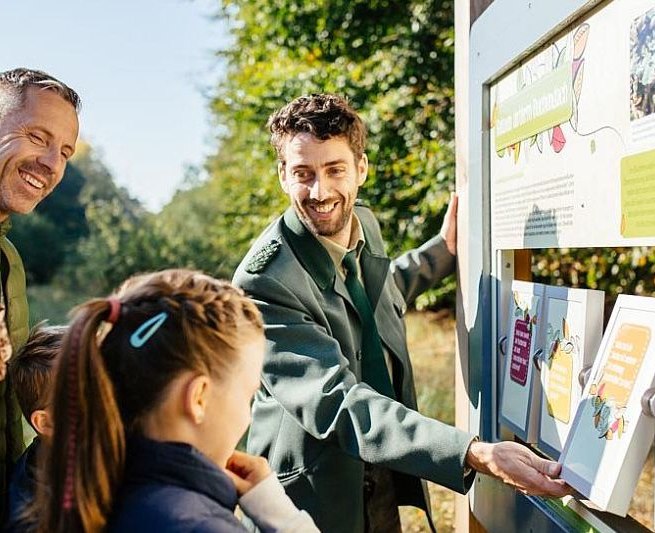 Discover the forest adventure trail Ummanz with the family // &copy; TMV/Roth