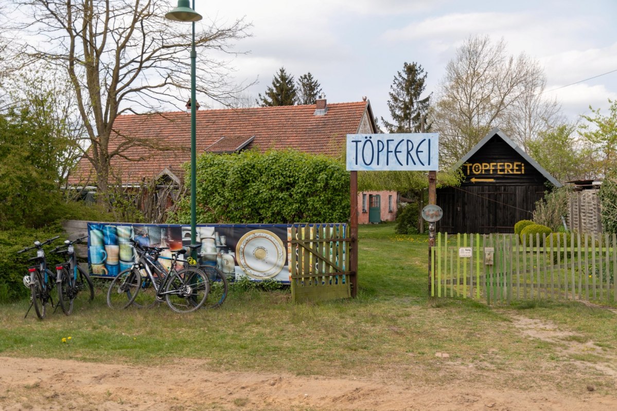 &copy; Regine Sch&ouml;nemann