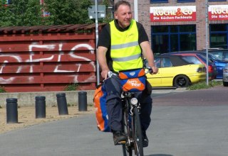 Exemplary and always ahead - the 1st chairman of the ADFC Rostock e.V., © ADFC Rostock e.V. Exemplary and always ahead - the 1st chairman of the ADFC Rostock e.V., © ADFC Rostock e.V.