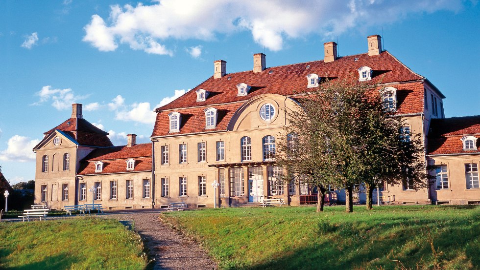 Barokowy dw&oacute;r w Vietgest // &copy; MV-T/Legrand